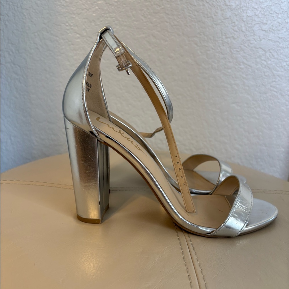 8.5 Silver Lulus Chunk Heels